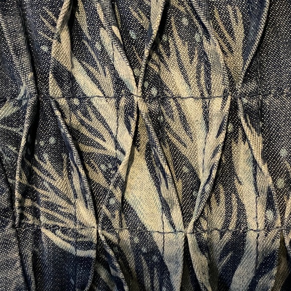 Blue Leaf Print Women's Top - Picture 6 of 7